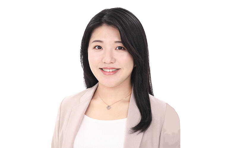 秋野 里奈さん